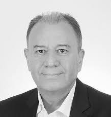 Horacio Andrade's Instagram, Twitter & Facebook