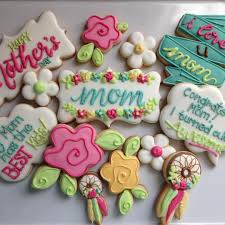 First Set Shipping Out Today Mothersdaycookies Decoratedcookies Customcookies Sugarcookies Royalicing Mountforest Tinassugarshoppe Dulces Galletas