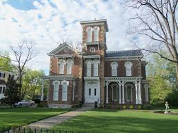Wonderful House At 441 E Main Street Georgetown Ky This Is One Of The Most Attractive Homes In Geor Historic Homes Georgetown Kentucky My Old Kentucky Home