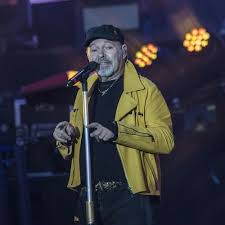 Poi è venuta fuori di getto. Vasco Rossi Albums Songs Playlists Listen On Deezer