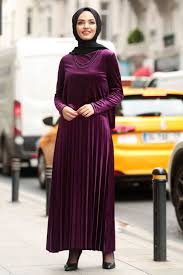 Model baju merah marun cocok dengan jilbab warna apa online terbaru murah model baju gamis. 7 Warna Hijab Yang Cocok Untuk Gamis Dan Dress Warna Ungu Womantalk