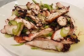 Ermenilerin yaşandığını ileri sürdüğü ermeni Ermeni Usulu Palamut Pilaki Picture Of Kiyi Restaurant Istanbul Tripadvisor