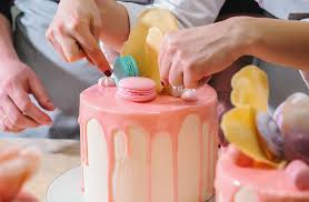 Our founder, edda martinez, set the standard in art and creativity when she first began baking and decorating custom cakes from her family kitchen in miami back in. Cakes Gone Viral 2018 09 05 Baking Business
