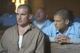 Lincoln burrows, played by dominic purcell, is a fictional character and one of the two protagonists of the american television series prison break. 17 Things You Probably Never Knew About Prison Break