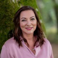 Michelle Darcy's Instagram, Twitter & Facebook