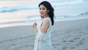 Model baju naysila mirdad difilm. Foto Gaya Ootd Naysila Mirdad Dengan Busana Putih Tampil Stylish Hot Liputan6 Com