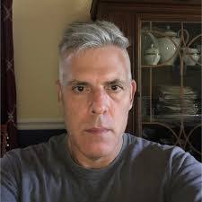 Stephen Siebert's Instagram, Twitter & Facebook