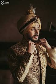 With a great variety of beautiful colors in three different sizes and two shapes to choose from, this is the best place to stock your kit. Top 41 Wedding Photography Poses With Images Shaadisaga