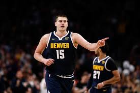 Srpski centar nikola jokić, koji igra za denver, proglašen je za najkorisnijeg igrača nba lige! Coronavirus Nikola Jokic Two Suns Players Four Others Test Positive