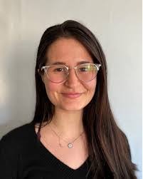 Jess Buck's Instagram, Twitter & Facebook