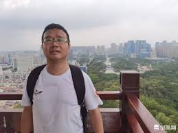 魁星阁上思古今，不辞长作南海人