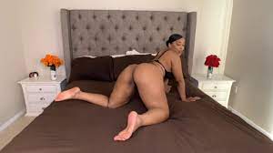 Heyjezelle - Reverse Riding into Orgasm - ManyVids