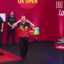 Glen durrant | players championship 4 2019. Dmitri Van Den Bergh Gifs Get The Best Gif On Giphy