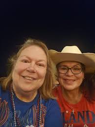 Hi! Where's the best place to go country dancing around Prescott? :)