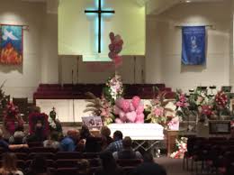 También es reconocido por ser la voz de buzz lightyear en la franquicia de toy story, lord voldemort en las películas de harry potter, max tennyson en la franquicia de ben 10, rico en la franquicia de madagascar. Live Coverage Mourners Gather To Honor Life Of Kayla Gomez Orozco Local News Tylerpaper Com