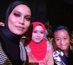 Her birth sign is libra and her life path number is 1. Gara Gara Tudung Mia Sara Dikritik Media Hiburan