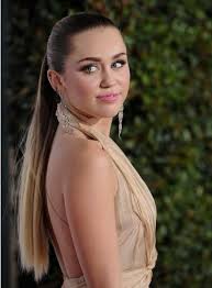 We have top 15 straight hair hairstyles medium length for women. 61 Straight Hairstyles For Women To Look Stunning