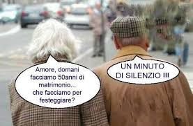 Marco era in difficoltà in quanto aveva dimenticato la data del suo anniversario, e la moglie era molto nervosa per questo. Anniversario Vignetta Battute Divertenti Barzellette Divertenti