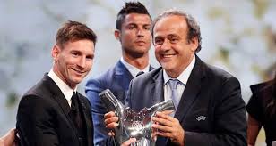 Comment ce ballon d'or 2016 pouvait échapper au maître incontesté de la saison, cristiano ronaldo ? Meilleur Joueur Uefa Messi Redetrone Cristiano Ronaldo Lexpress Mu
