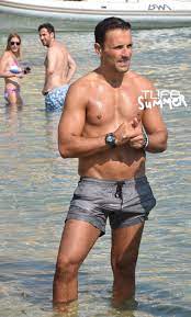 Νικοσ βερτησ live tour 10 χρονια. Nikos Berths Kalokairines Boyties Sth Mykono