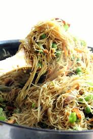 Singapore Style Noodles With Paneer Ciao Veggie Delicious Vegetarian Dinner Delicious Vegetarian Vegetarian Dinner