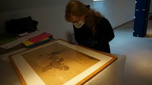 C'est un cadeau qui fait toujours plaisir aux femmes. Exposition Rien N Est Joue D Avance Installation Du Pret D Oeuvres En Salle Sophro Episode 2 Les Maisons Des Enfants De La Cote D Opale