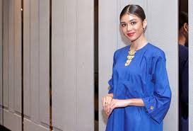 Dilaporkan juga, mereka lebih selesa untuk tidak terlalu terbuka menceritakan mengenai hubungan terjalin antara mereka. No Shortcut To Success Says Mimi Lana The Star