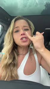 Replying to @Elizabeth heck no #lunch #weightloss #eatlunchwithme #mustard  #applesausage #veggieswithmustard #asmr #crunchy #crunchylunch  #healthyrecipes #healthylifestyle #chickensausage ...