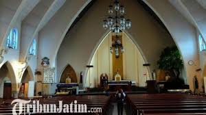 Jam 16.00 di gereja st. Jelang Misa Malam Natal Gereja Katedral Ijen Di Kota Malang Tambah 2000 Bangku Untuk Jamaah Tribunnews Com Mobile