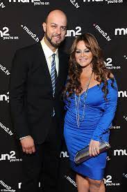 Rumors about a love triangle between jenni rivera, esteban loaiza, and chiquis rivera have been the media's target after rivera's death. Xl1iftebkph8mm