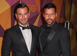 Ricky martin wuchs im erzkatholischen puerto rico auf und konnte lange nicht zu seiner homosexualität stehen. Ricky Martin Bestatigt Hochzeit Mit Jwan Yosef Promicabana