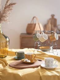 Epingle Sur A Table