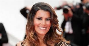 Isabelle Mergault rétablit la vérité sur l'adoption de sa fille Maya :  "Elle voit sa mère et son père régulièrement"