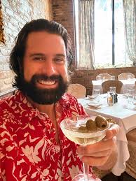 what about Harveys ski and scuba shop next to the diner ....