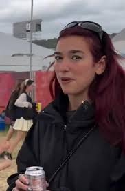 Vague de Fearbook 2 : Vénus et Abbey de @adamvmassimiano sur Twitter ! :  r/MonsterHigh