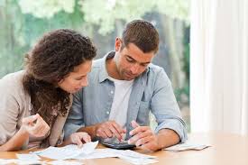 Những thói quen chi tiêu khiến bạn rơi vào cảnh túng thiếu