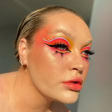 Robyn Mccarthy Make Up Artist