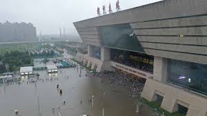 Zhengzhou is a major industrial city, a leading producer of automobiles and buses. C4jfxomfrx4rjm