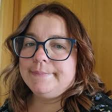 Nicole Greig's Instagram, Twitter & Facebook