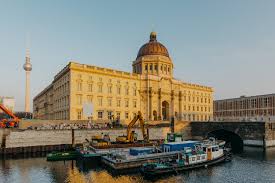 Juli 2021 entsteht ein einzigartiger ort des erlebens, des lernens und. Humboldt Forum In Berlin Finally Opens Kind Of The New York Times
