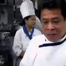 A delicious blend of sweet and salty flavors. Chef Dies Inside After Tasting Gordon Ramsay Pad Thai Thailand
