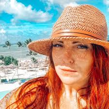 Kat Courage (@kat.courage) • Instagram फोटोहरू र भिडियोहरू