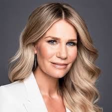 Kristin Rapacki's Instagram, Twitter & Facebook