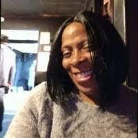 Roxie Hamilton's Instagram, Twitter & Facebook