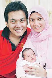 Am al‐fakih, zy algamal, mh lee, hh abdallah, h maarof, m aziz. Semoga Achik Damai Di Sana Renunglah Dengan Mata Hati Pasti Terbuka Kunci