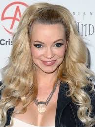 Mindy Robinson's Instagram, Twitter & Facebook