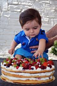 Il millefoglie alle fragole e mascarpone è un dolce golosissimo, fresco e semplicissimo da preparare. Millefoglie Ai Frutti Rossi Il Gatto Pasticcione