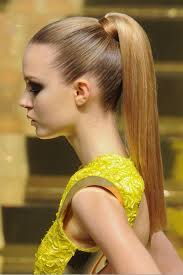 At kuyruğu modellerini incelemek için sonraki butonuna ya da fotoğrafların üzerine tıklayın! At Kuyrugu Sac Modeli Trendleri Straight Ponytail Hairstyles High Ponytail Hairstyles Sleek Ponytail