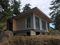 book inspired off grid modular tiny house by west coast outbuildings off grid house west coast house off the grid