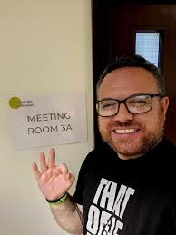 I'm in Room 3A at Barnstaple Library until 4pm today with lots of  information about Andys Man Club There's tea and coffee available, please  pop by and say hello 🙂💚👌 #ItsOkayToTalk #ThatOneMan